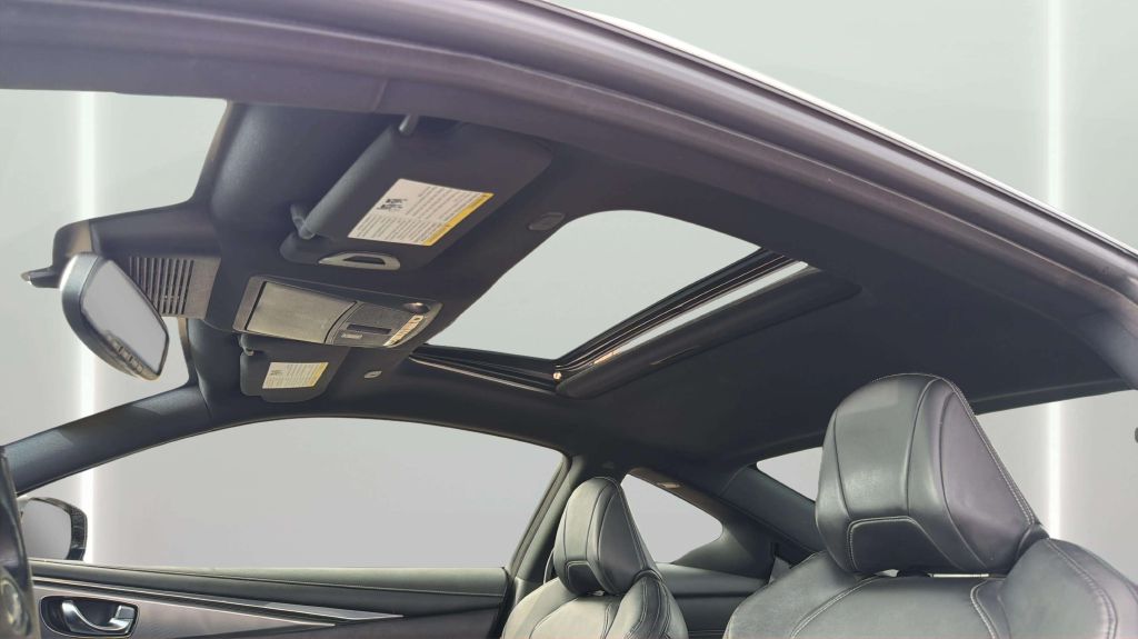 Photo 20 of this INFINITI Q60