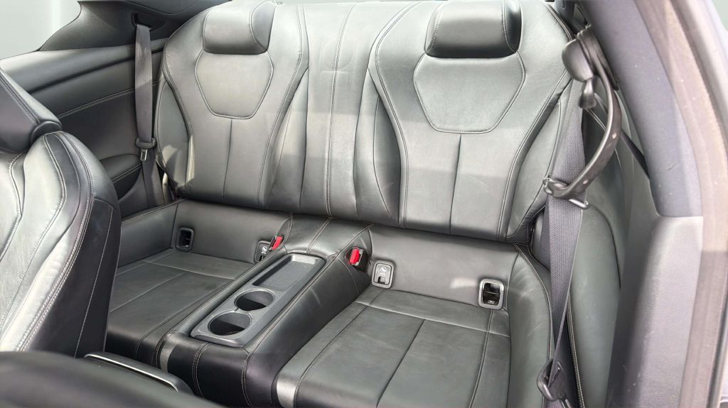 Photo 21 of this INFINITI Q60