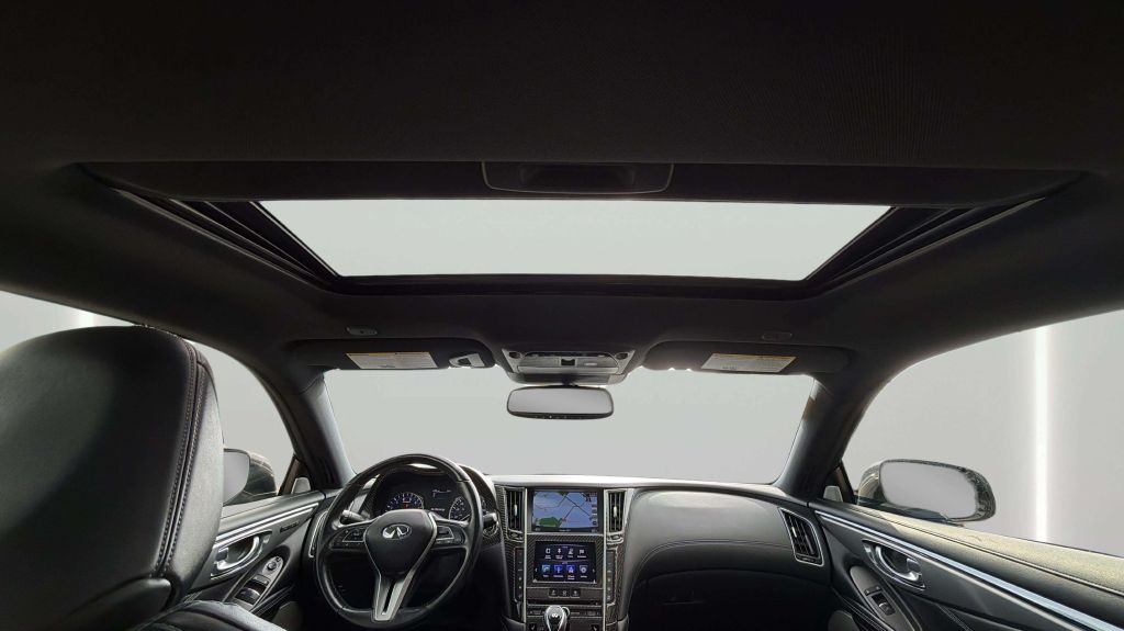 Photo 23 of this INFINITI Q60