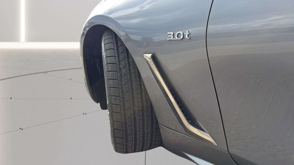 Photo 36 of this INFINITI Q60