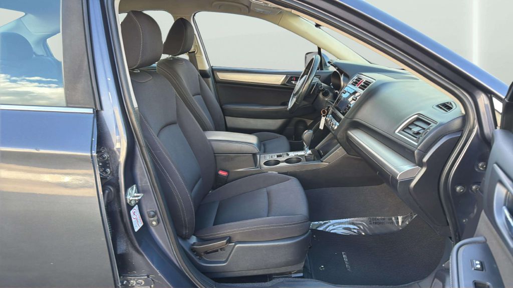 Photo 13 of this SUBARU LEGACY
