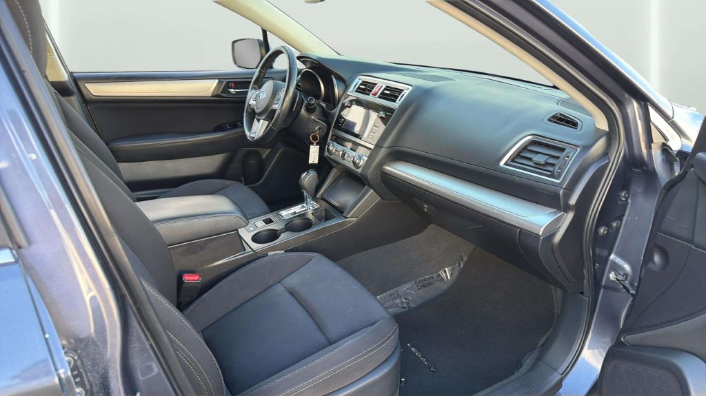 Photo 15 of this SUBARU LEGACY