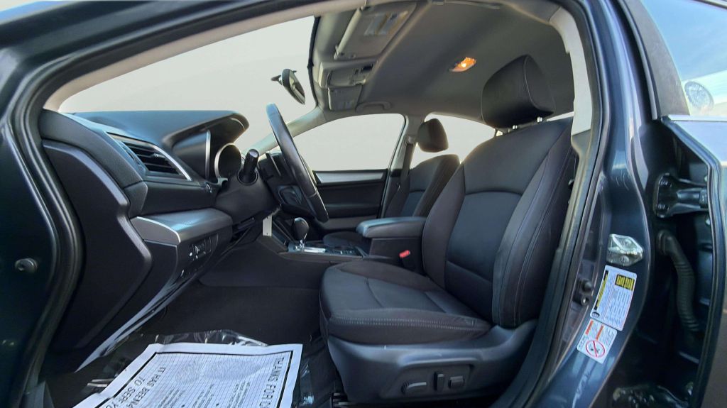 Photo 29 of this SUBARU LEGACY
