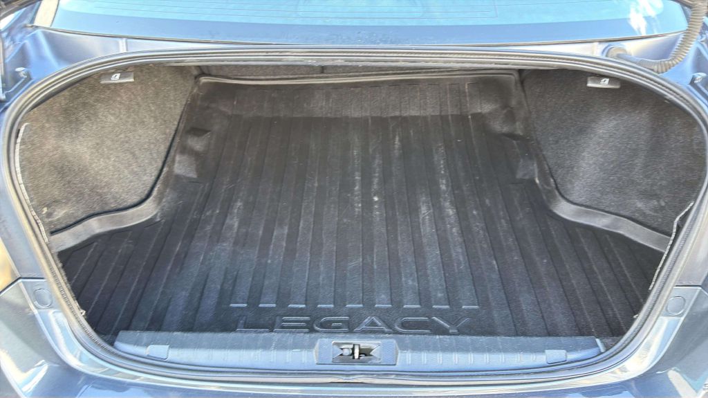Photo 31 of this SUBARU LEGACY