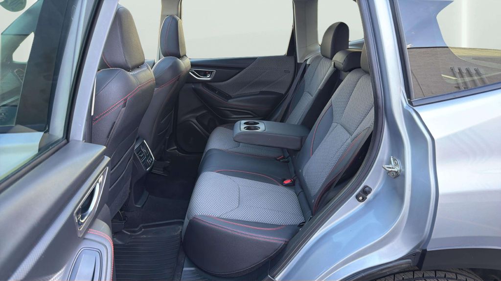 Photo 20 of this SUBARU FORESTER