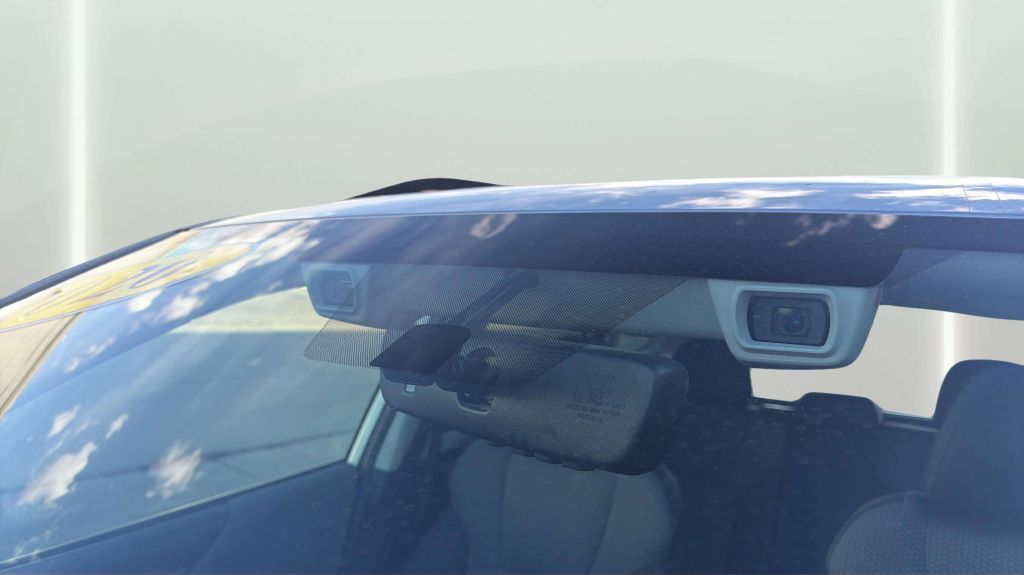 Photo 33 of this SUBARU FORESTER