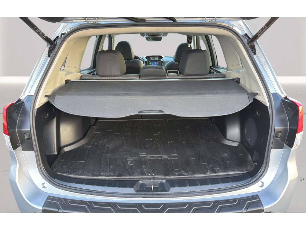 Photo 34 of this SUBARU FORESTER