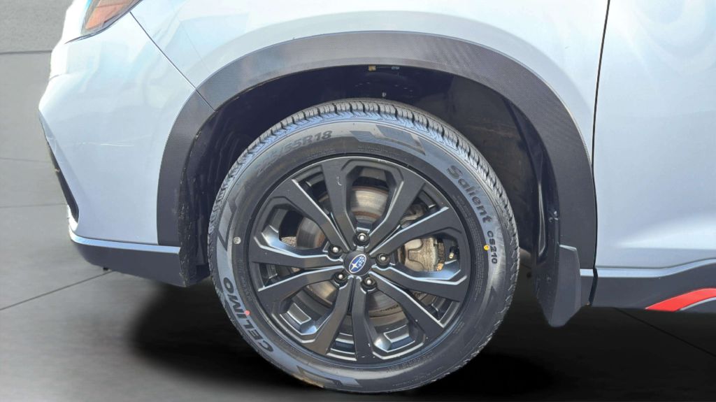 Photo 35 of this SUBARU FORESTER