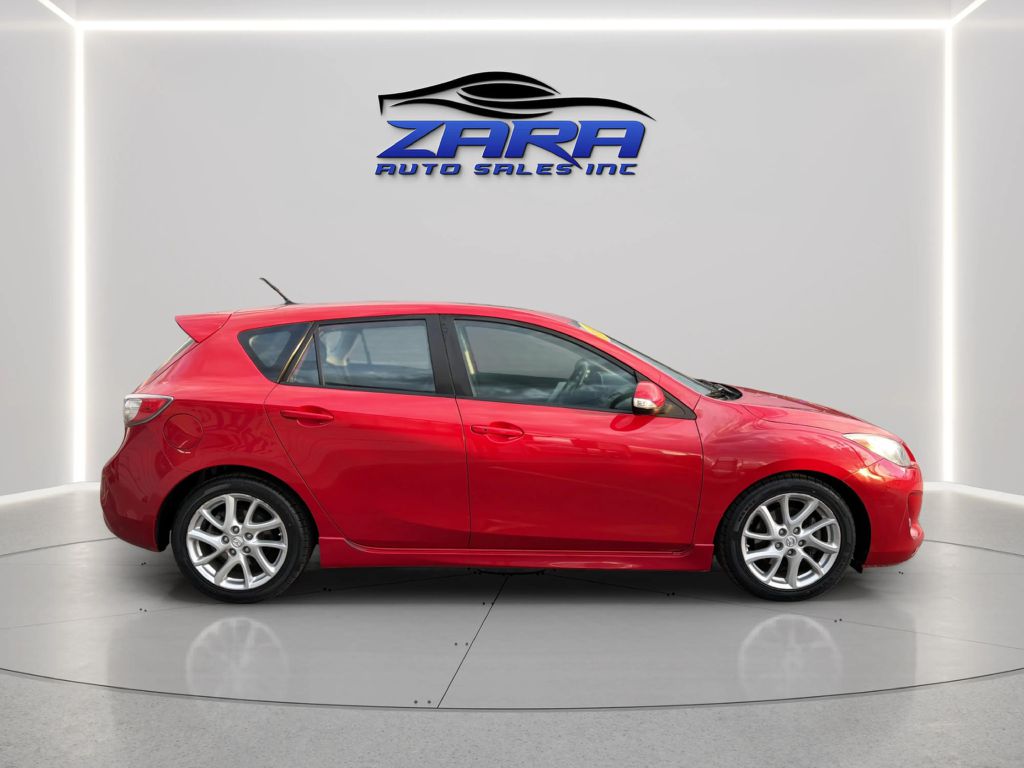 Photo 8 of this MAZDA MAZDA3
