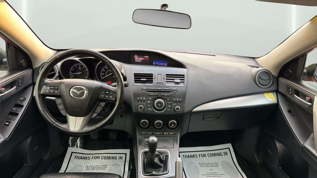 Photo 20 of this MAZDA MAZDA3
