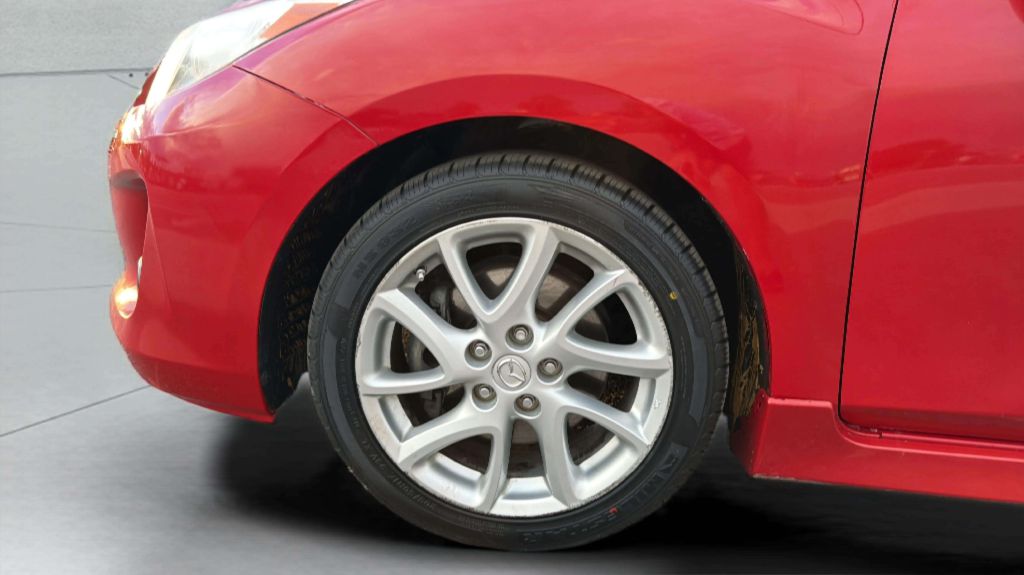 Photo 31 of this MAZDA MAZDA3