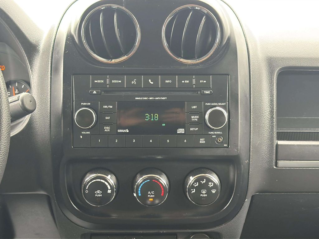 Photo 17 of this JEEP PATRIOT
