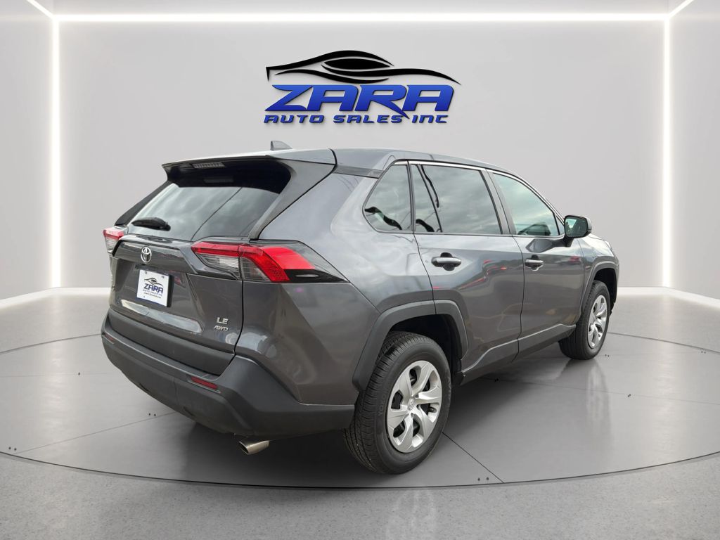 Photo 7 of this TOYOTA RAV4