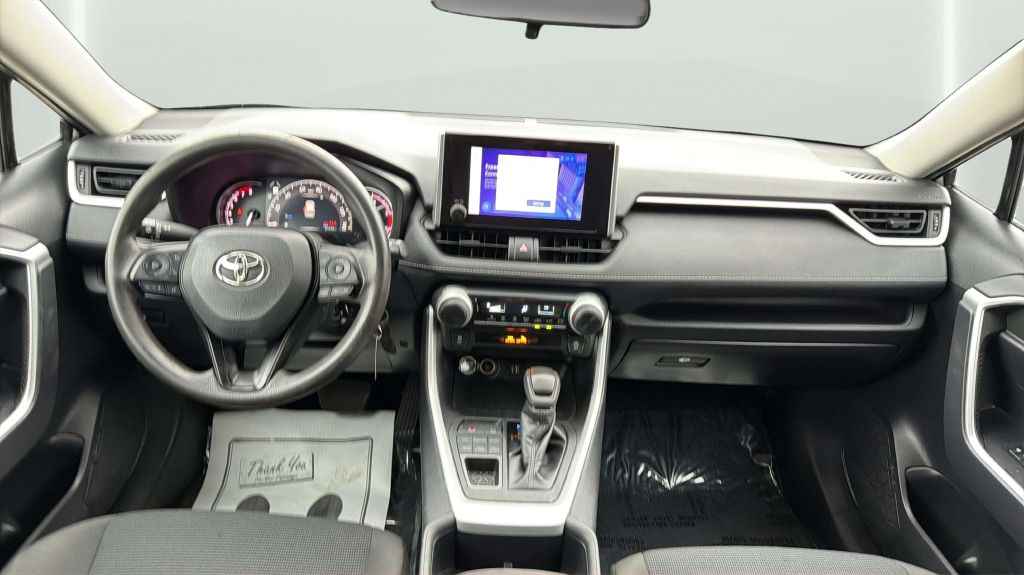 Photo 20 of this TOYOTA RAV4