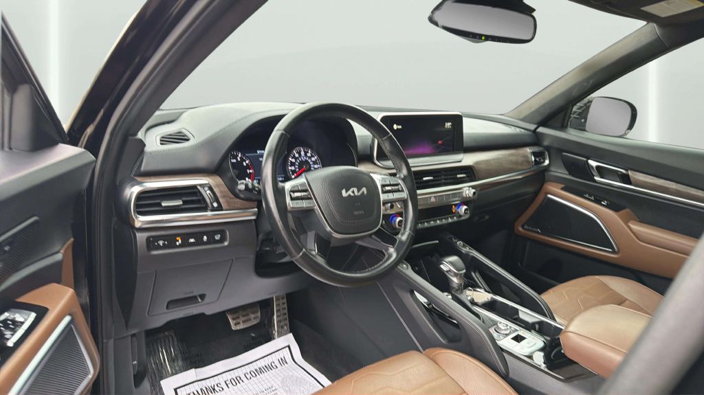 Photo 17 of this KIA TELLURIDE