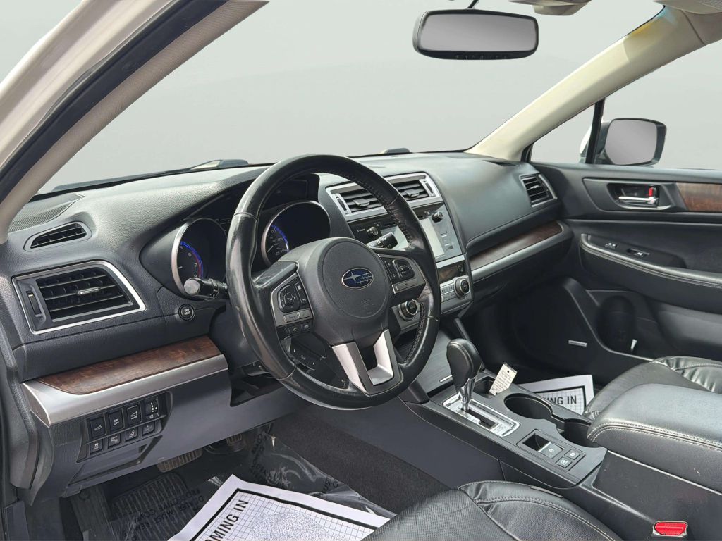 Photo 10 of this SUBARU OUTBACK