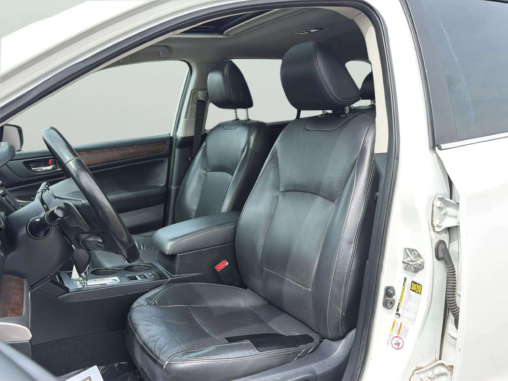 Photo 12 of this SUBARU OUTBACK