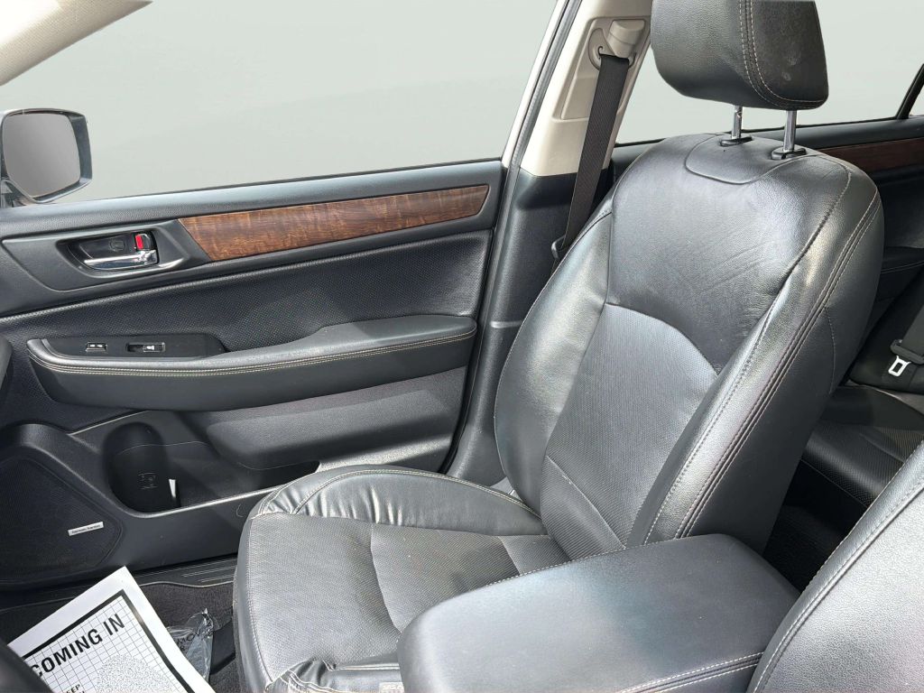 Photo 13 of this SUBARU OUTBACK