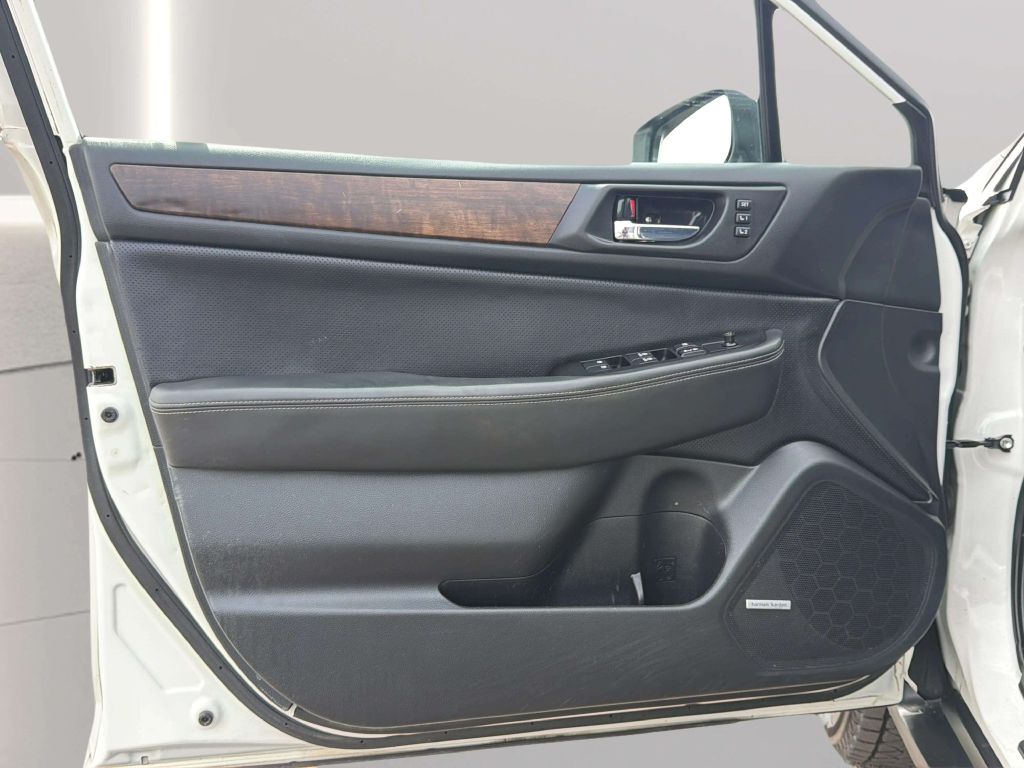 Photo 15 of this SUBARU OUTBACK