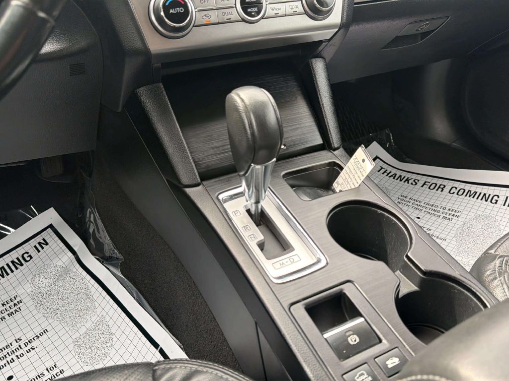 Photo 22 of this SUBARU OUTBACK