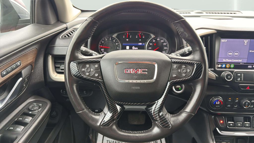Photo 24 of this GMC TERRAIN