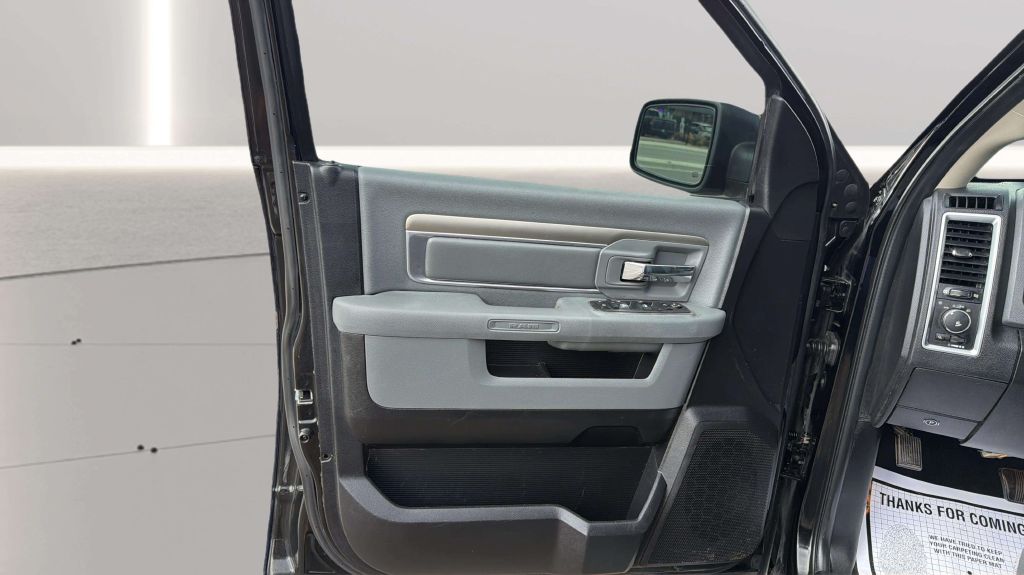 Photo 18 of this RAM 1500