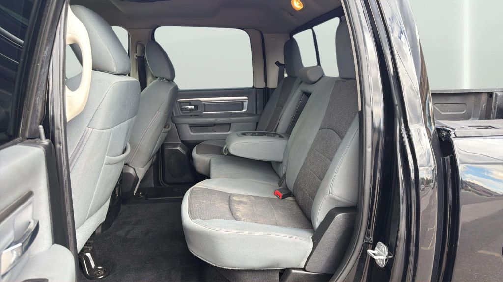 Photo 19 of this RAM 1500