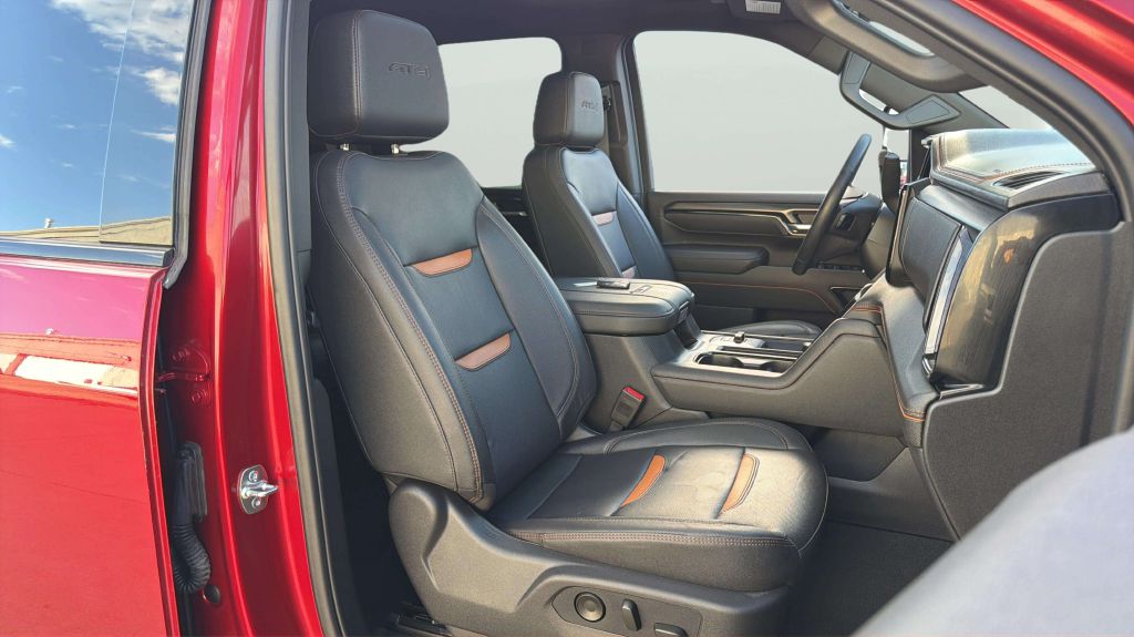Photo 17 of this GMC SIERRA 2500HD