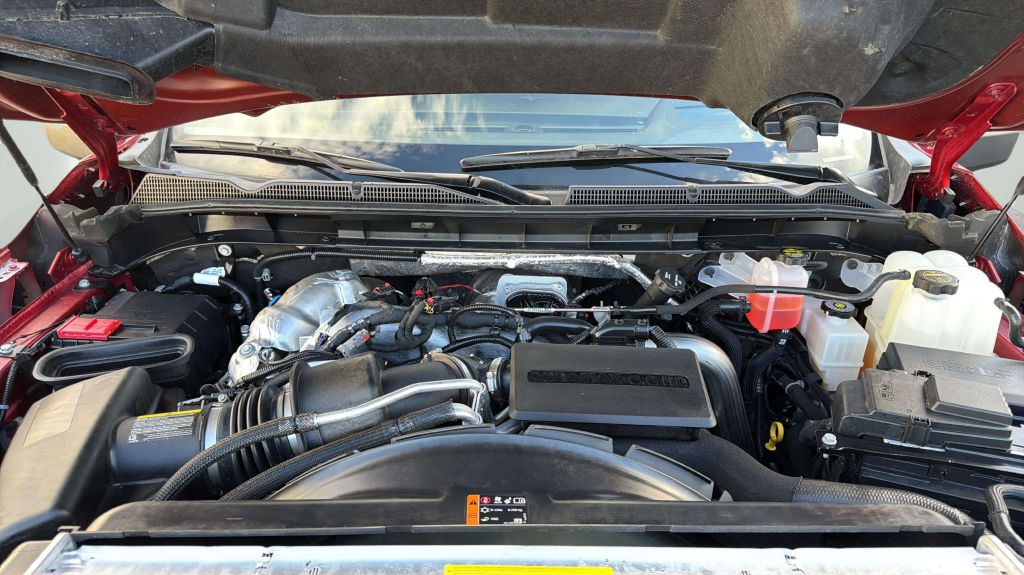 Photo 39 of this GMC SIERRA 2500HD