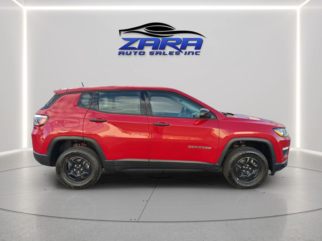 Photo 8 of this JEEP COMPASS