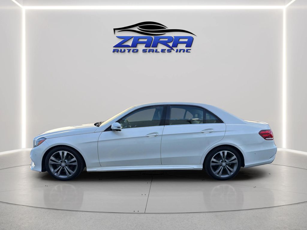 Photo 4 of this MERCEDES-BENZ E-CLASS