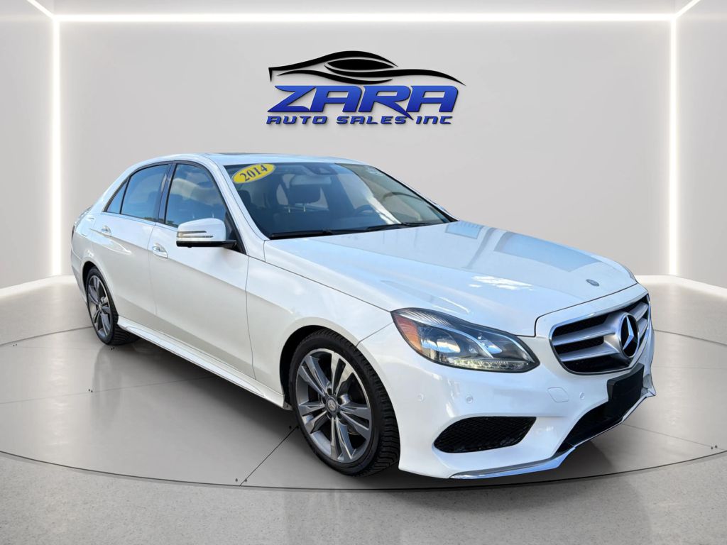 Photo 9 of this MERCEDES-BENZ E-CLASS