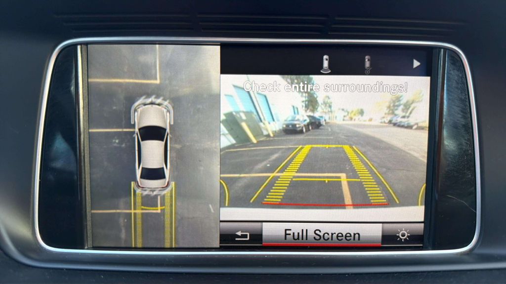 Photo 26 of this MERCEDES-BENZ E-CLASS