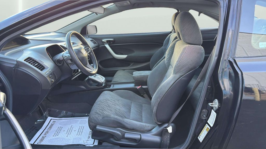 Photo 11 of this HONDA CIVIC