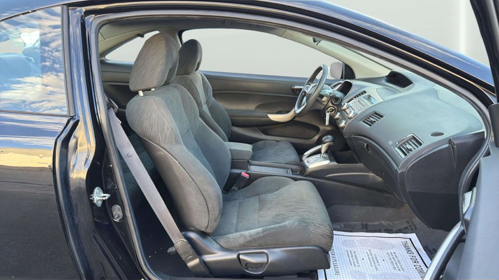 Photo 13 of this HONDA CIVIC