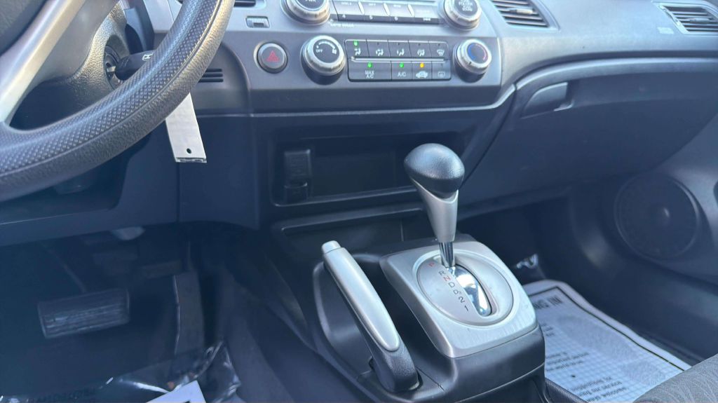 Photo 24 of this HONDA CIVIC