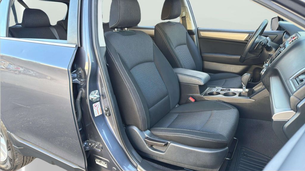 Photo 14 of this SUBARU OUTBACK