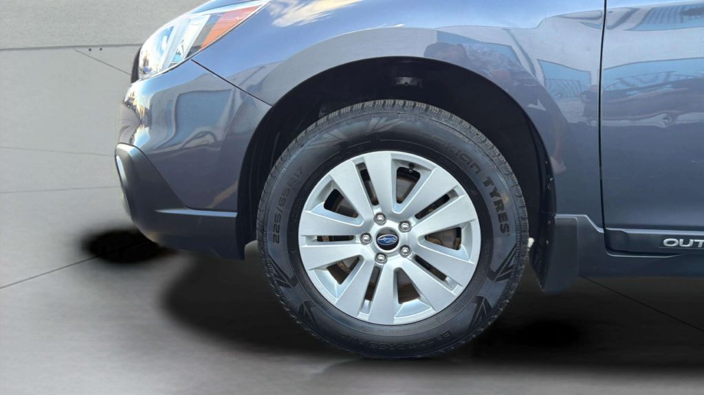 Photo 30 of this SUBARU OUTBACK