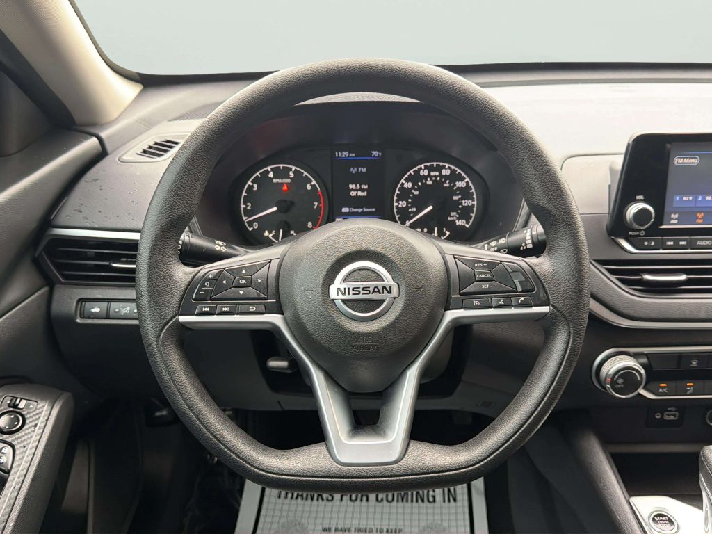 Photo 20 of this NISSAN ALTIMA