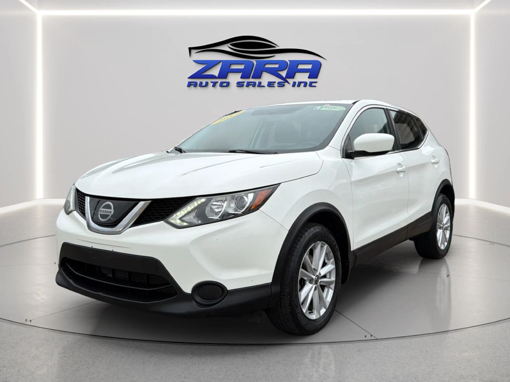 Photo 3 of this NISSAN ROGUE SPORT