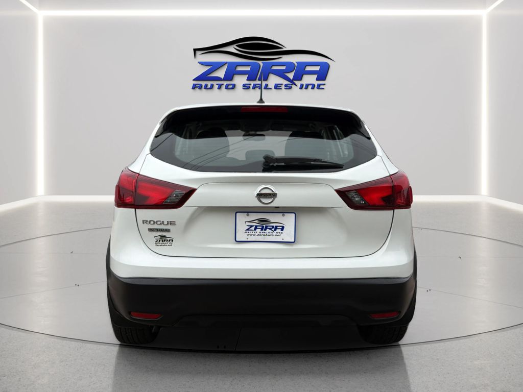 Photo 6 of this NISSAN ROGUE SPORT