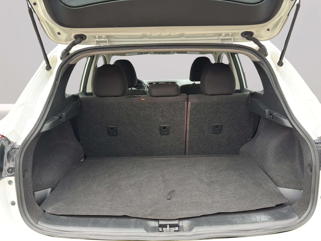 Photo 28 of this NISSAN ROGUE SPORT