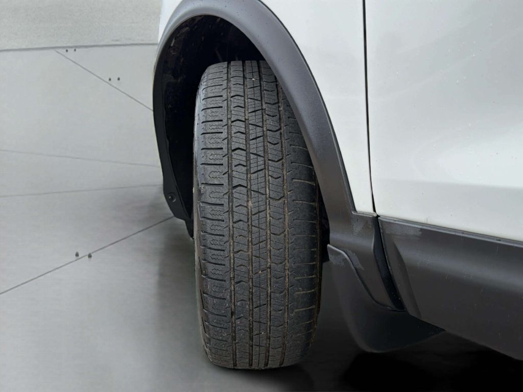 Photo 30 of this NISSAN ROGUE SPORT