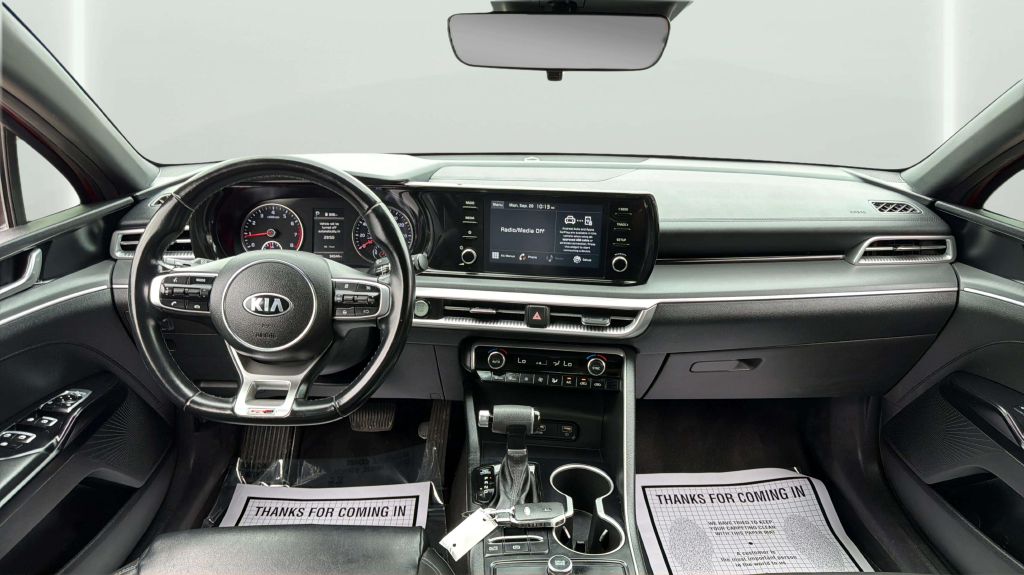 Photo 20 of this KIA K5