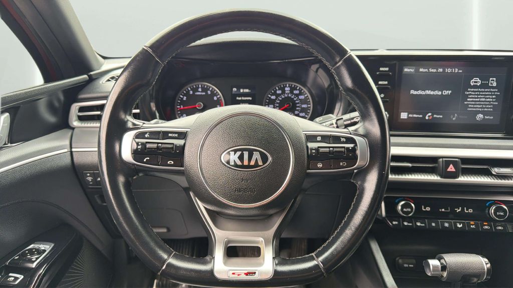Photo 23 of this KIA K5
