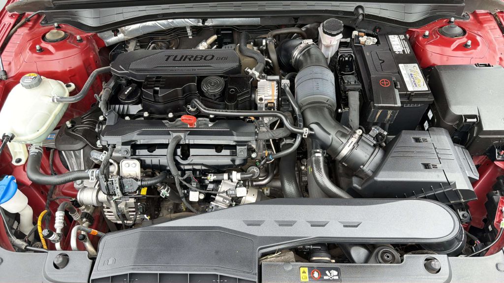 Photo 30 of this KIA K5