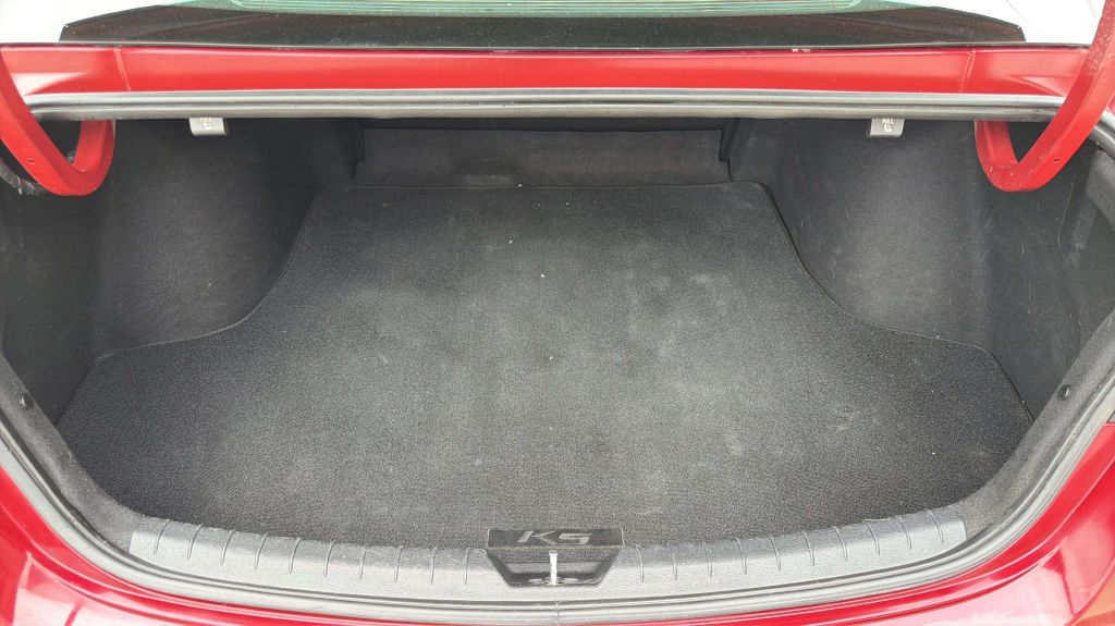 Photo 31 of this KIA K5