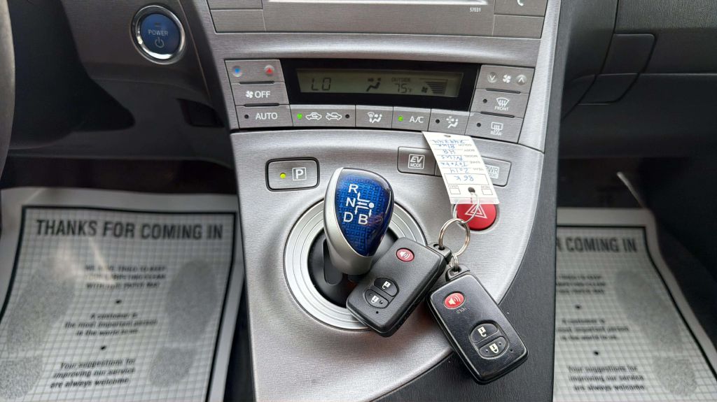 Photo 23 of this TOYOTA PRIUS