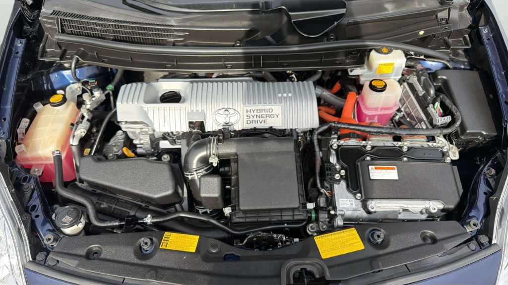 Photo 26 of this TOYOTA PRIUS