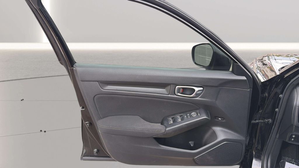 Photo 18 of this HONDA CIVIC